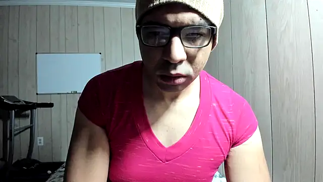 Snapshot of NaturalBeautyQueen chatting on 10.17.25 NaturalBeautyQueen online show from 10.17.25