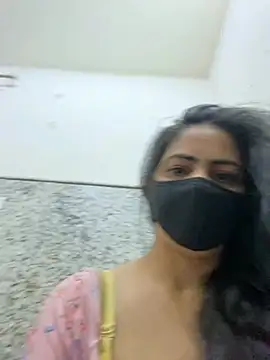 Snapshot of SashaPatel chatting on 05.27.26 SashaPatel online show from 05.27.26