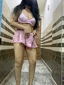 Snapshot of SashaPatel chatting on 06.18.26 SashaPatel online show from 06.18.26