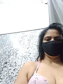Snapshot of SashaPatel chatting on 07.30.26 SashaPatel online show from 07.30.26