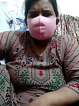 Snapshot of nila-aktar chatting on 09.10.25 nila-aktar online show from 09.10.25