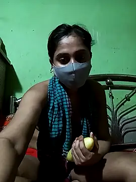 Snapshot of nila-aktar chatting on 09.24.25 nila-aktar online show from 09.24.25