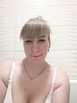 Snapshot of babyjessi chatting on 02.17.26 babyjessi online show from 02.17.26