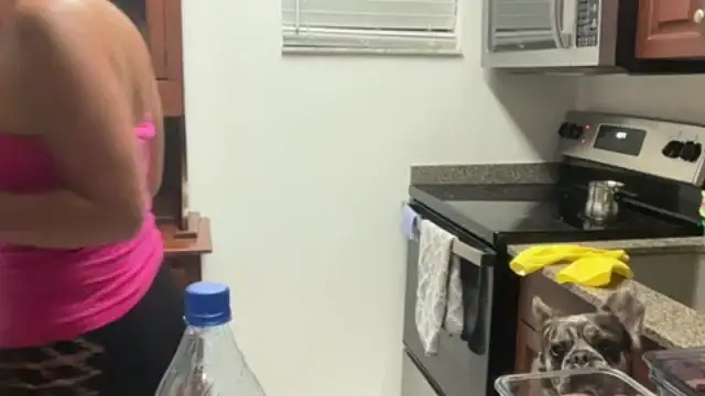 Snapshot of prettyykitty22 chatting on 10.29.25 prettyykitty22 online show from 10.29.25