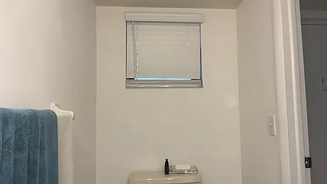 prettyykitty22 online show from 02.15.26