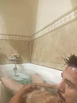 Snapshot of Villena_jm91 chatting on 11.10.25 Villena jm91 online show from 11.10.25