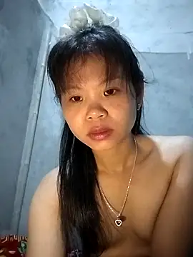 LinhNa999 online show from 11.19.25