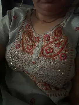 Monika-jaan online show from 11.28.25