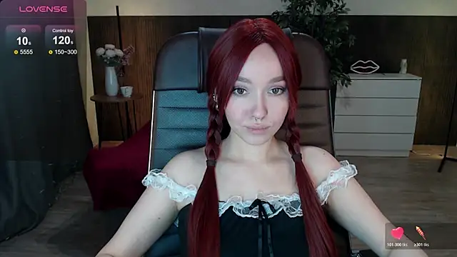 Snapshot of Sexy_Alexia69 chatting on 10.25.25 Sexy Alexia69 online show from 10.25.25