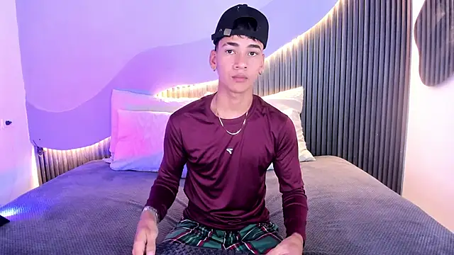 Snapshot of Dominic_ghost chatting on 11.10.25 Dominic ghost online show from 11.10.25