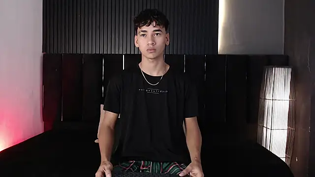 Snapshot of Dominic_ghost chatting on 12.19.25 Dominic ghost online show from 12.19.25