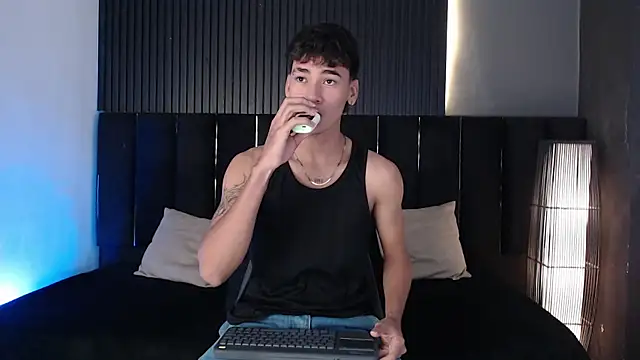 Snapshot of Dominic_ghost chatting on 01.10.26 Dominic ghost online show from 01.10.26