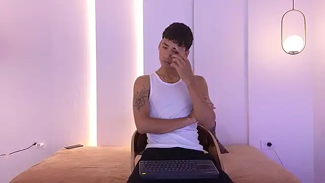 Snapshot of Dominic_ghost chatting on 01.15.26 Dominic ghost online show from 01.15.26