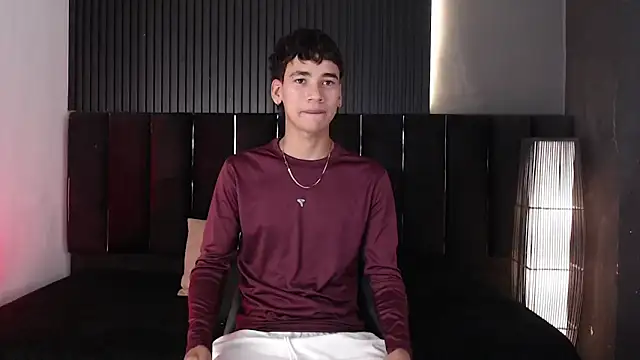 Snapshot of Dominic_ghost chatting on 02.10.26 Dominic ghost online show from 02.10.26