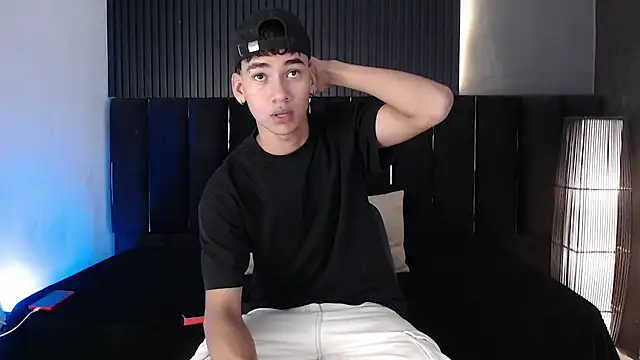 Snapshot of Dominic_ghost chatting on 03.04.26 Dominic ghost online show from 03.04.26