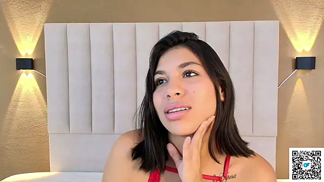 Snapshot of goddess_saori_ chatting on 11.01.25 goddess saori online show from 11.01.25