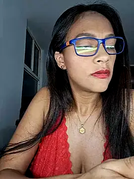 sarah garcia  online show from 05.24.26