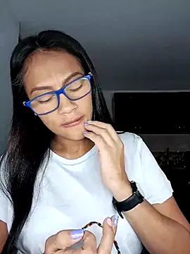 sarah garcia  online show from 05.31.26