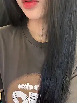 Snapshot of Dolly282 chatting on 04.04.26 Dolly282 online show from 04.04.26