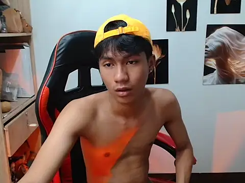 YourAsian Cummer online show from 04.26.26
