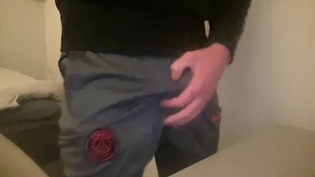 Snapshot of peterpapiNL chatting on 11.23.25 peterpapiNL online show from 11.23.25