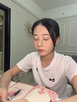Snapshot of shishi0688 chatting on 04.23.26 shishi0688 online show from 04.23.26
