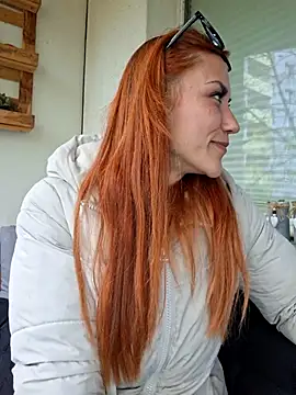 Snapshot of SlimBellaa chatting on 10.26.25 SlimBellaa online show from 10.26.25