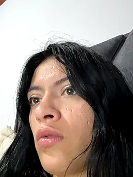 LiaCollings online show from 11.22.25