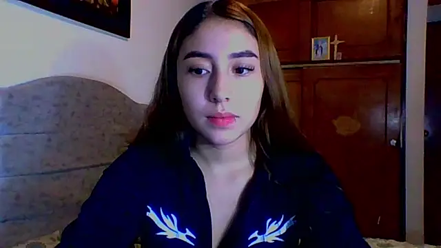 Snapshot of SweetMaddiee_ chatting on 10.24.25 SweetMaddiee online show from 10.24.25