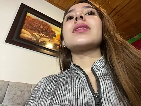 Snapshot of SweetMaddiee_ chatting on 11.06.25 SweetMaddiee online show from 11.06.25