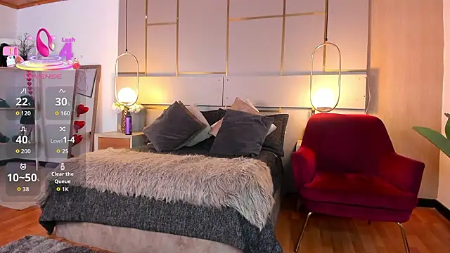 Lina Montclair online show from 02.18.26