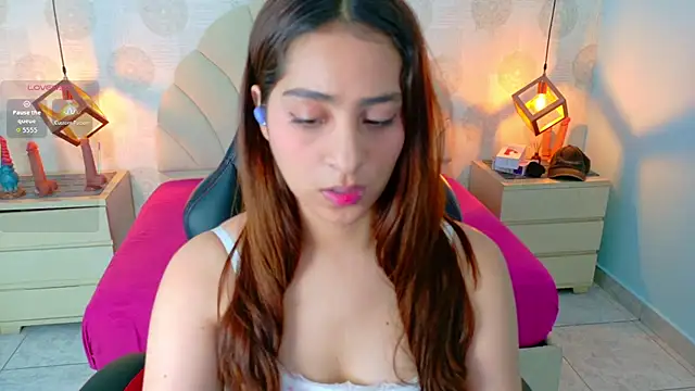 Snapshot of AIXATRISTA1 chatting on 11.28.25 AIXATRISTA1 online show from 11.28.25