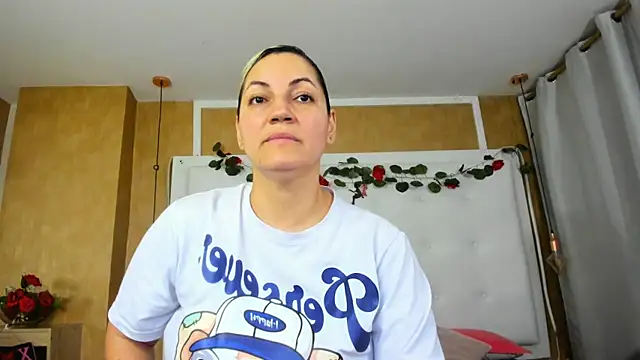 Heidy milf online show from 04.29.26
