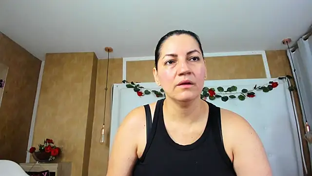 Heidy milf online show from 05.14.26