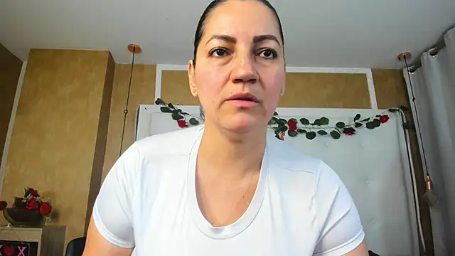 Heidy milf online show from 05.25.26