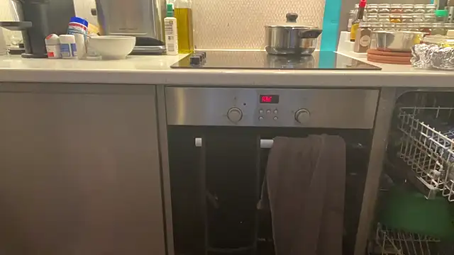 Snapshot of CelineLuxe chatting on 10.02.25 CelineLuxe online show from 10.02.25