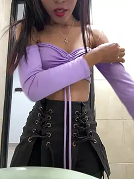 Snapshot of luxurykatty chatting on 03.01.26 luxurykatty online show from 03.01.26