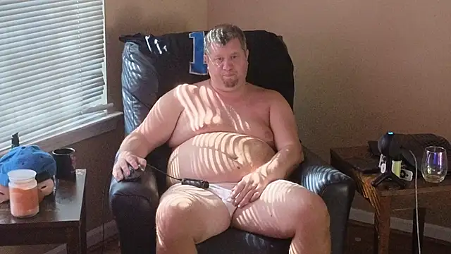 Single White Male online show from 09.28.25