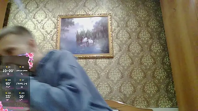 Snapshot of your___honeyy chatting on 10.20.25 your honeyy online show from 10.20.25