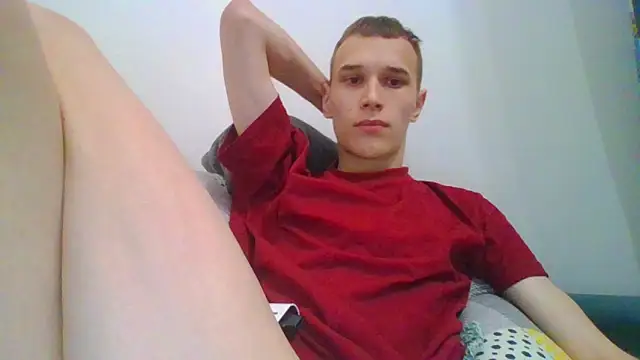 Snapshot of your___honeyy chatting on 11.16.25 your honeyy online show from 11.16.25