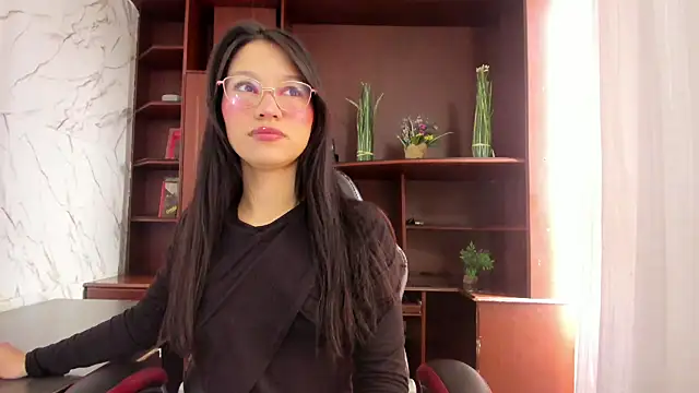 Snapshot of Sophie_Calloway chatting on 10.03.25 Sophie Calloway online show from 10.03.25