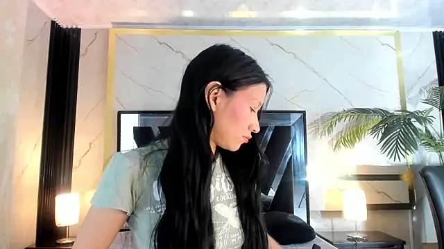 Sophie Calloway online show from 05.08.26