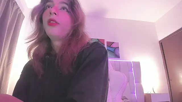 Snapshot of MilkWhore1 chatting on 03.14.26 MilkWhore1 online show from 03.14.26