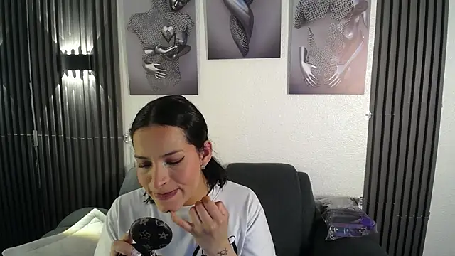 Snapshot of Mia_garcia28 chatting on 10.02.25 Mia garcia28 online show from 10.02.25