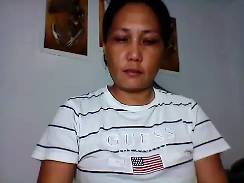 nhayasquirt online show from 12.04.25