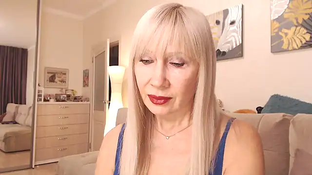 AlisaDeluxe online show from 02.15.26