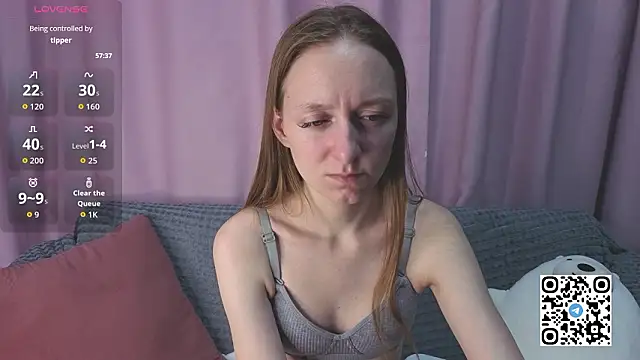 Mia E1fie online show from 02.11.26