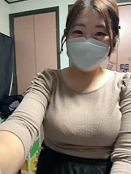 Snapshot of hima-wari0707 chatting on 12.02.25 hima-wari0707 online show from 12.02.25