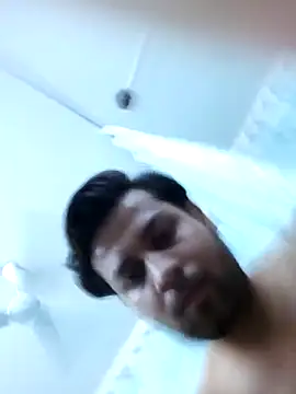 Snapshot of king_aaru2004 chatting on 09.16.25 king aaru2004 online show from 09.16.25