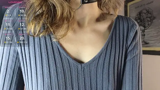 DebiHenks online show from 10.26.25